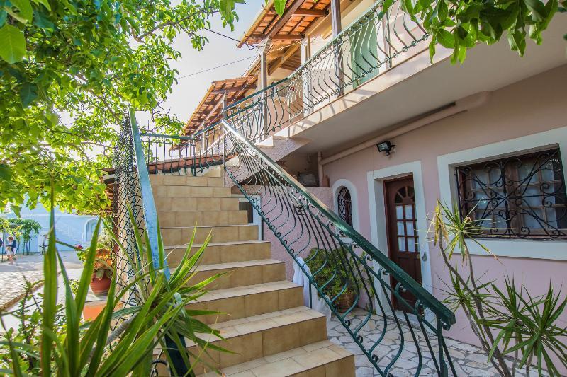 Porto Giardino Apartments Psarou  Экстерьер фото